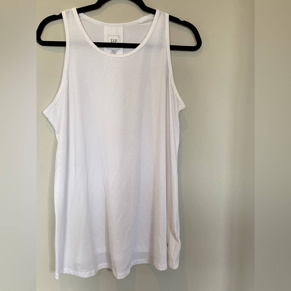Gap maternity tank
